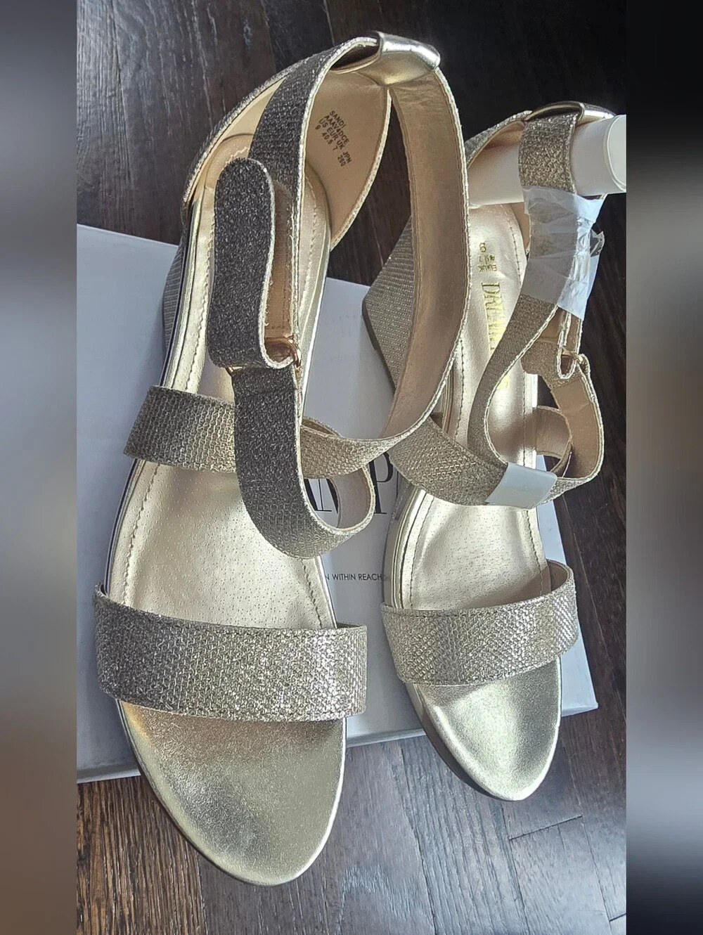 Dream Pairs Gold Glitter Strappy Sandals
